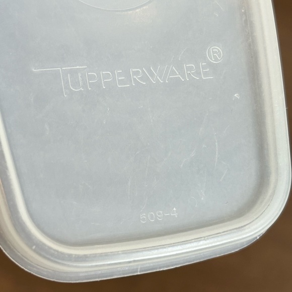 TUPPERWARE JUNIOR STORE N POUR CEREAL CONTAINER KEEPER #499 FLIP TOP SEAL #509 - Picture 8 of 13